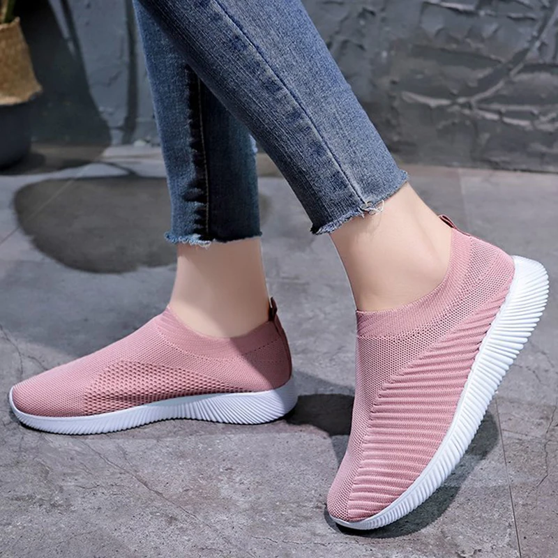 

Fashion Women Sneakers Slip On Shoes For Women Comfortable Women's Shoes Plus Size Ladies Vulcanize Shoes Zapatillas Mujer