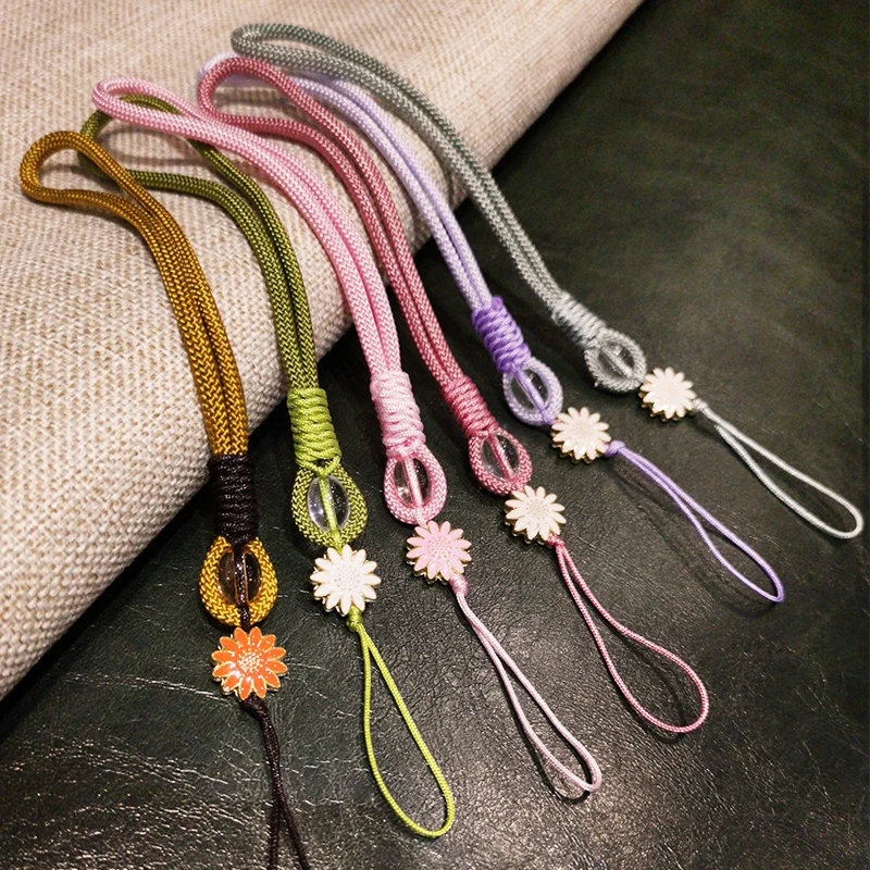 

Mobile Phone Short Necklace Lanyar Braid Chain Daisy Strap for iPhone Xiaomi Samsung Honor Keyring Little Flower Phone Lanyard