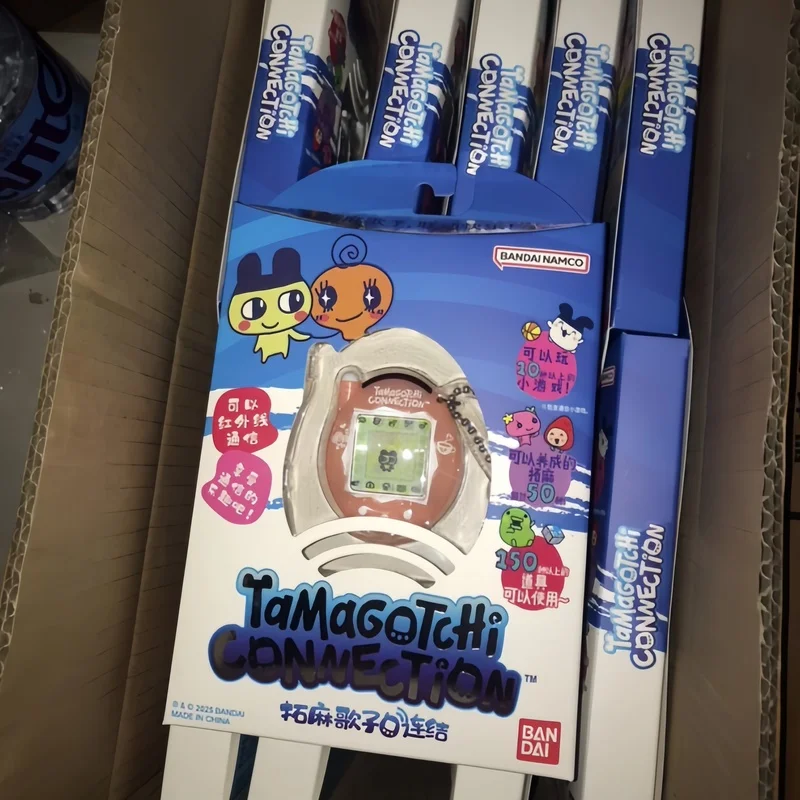 Фото Оригинальный электронный питомец Bandai Tamagotchi V3 в наличии, подключаемая версия, ностальгическая развивающая коллекционная игрушка, подарок №3