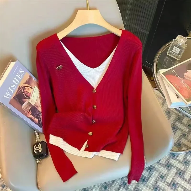 Модный многослойный двухсекционный вязаный топ с иллюзией и v-образным вырезом