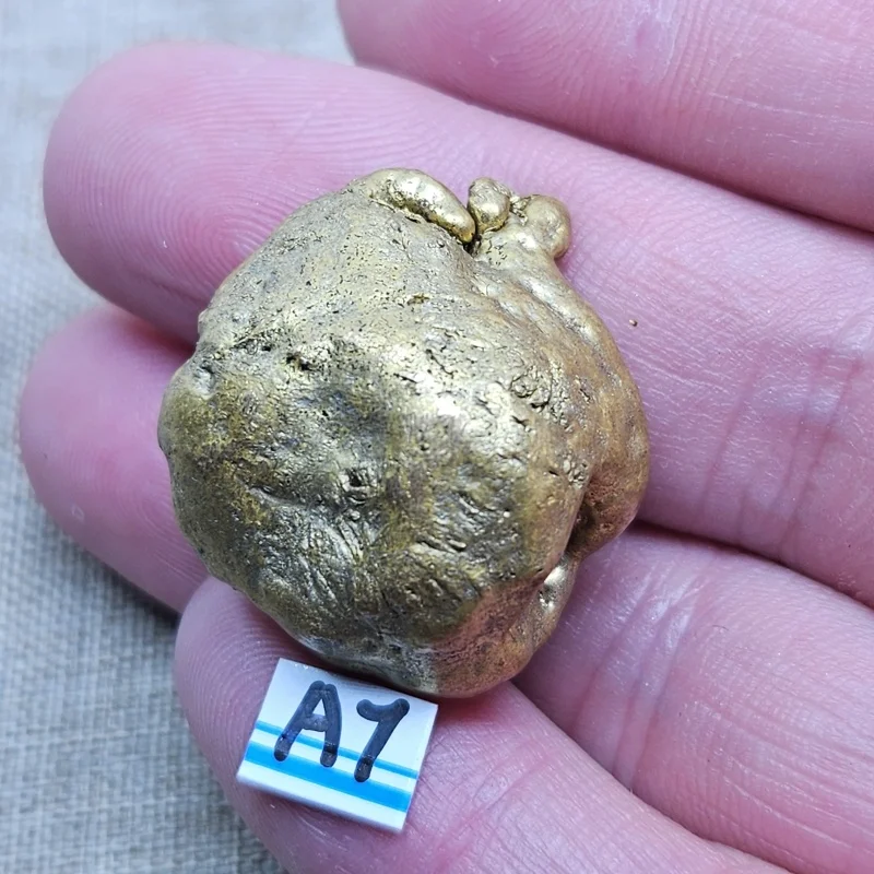 

Желтый медный метеорит Pinhan для украшения дома