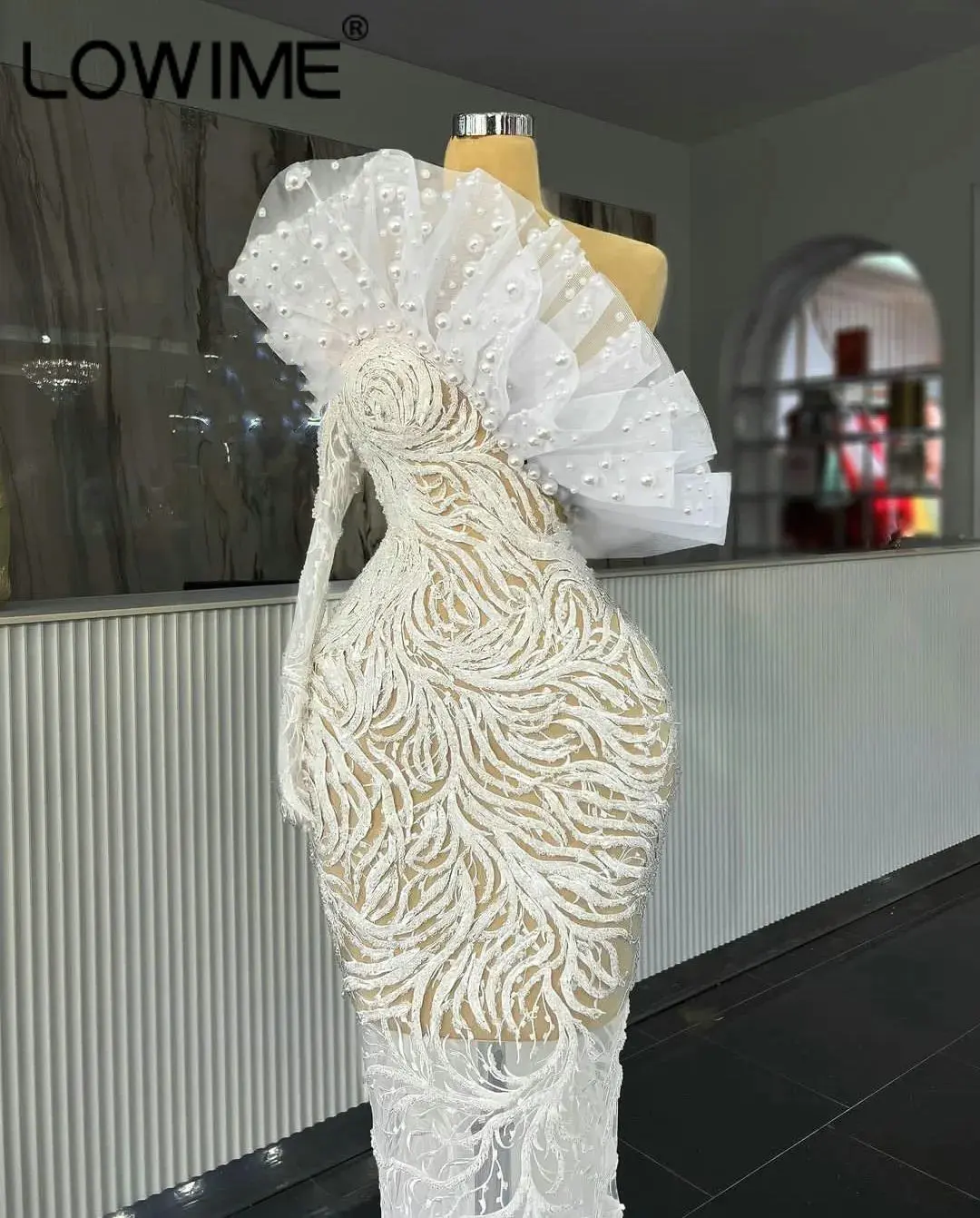 

Шикарные дизайнерские кружевные вечерние платья с иллюзией для женщин, свадебные платья с одним открытым плечом и жемчугом, вечерние плать...