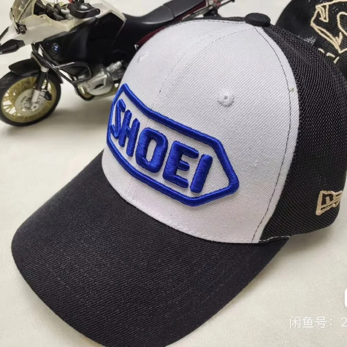Фото Бейсболка Motos Gp Factory Racing с вышитым логотипом для мотоциклистов, для активного отдыха, с жестким верхом, с козырьком, солнцезащитная, с защитой от ультрафиолета. №2