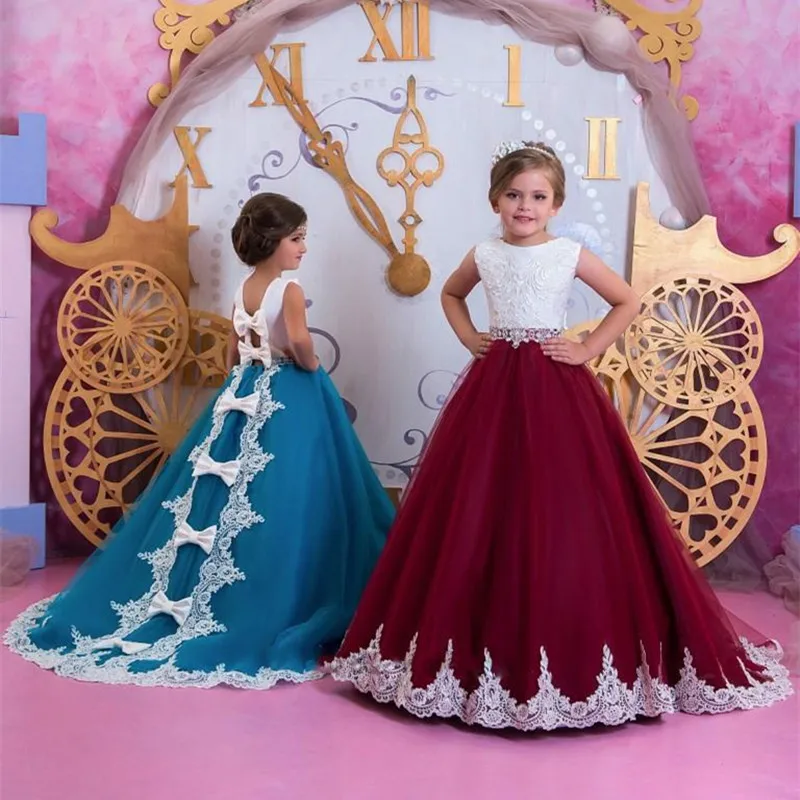 

Formal Flower Girl Dresses For Wedding Tulle Appliques Bows Sweep Train First Communion Dresses Lovely Girl Pageant Party Gowns