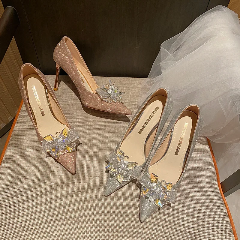 

Plus Size 42 43 Women Pumps Fashion Thin Heels Spring Womans Wedding Shoes Blingbling Female Party High Heels Solid Career Shoes