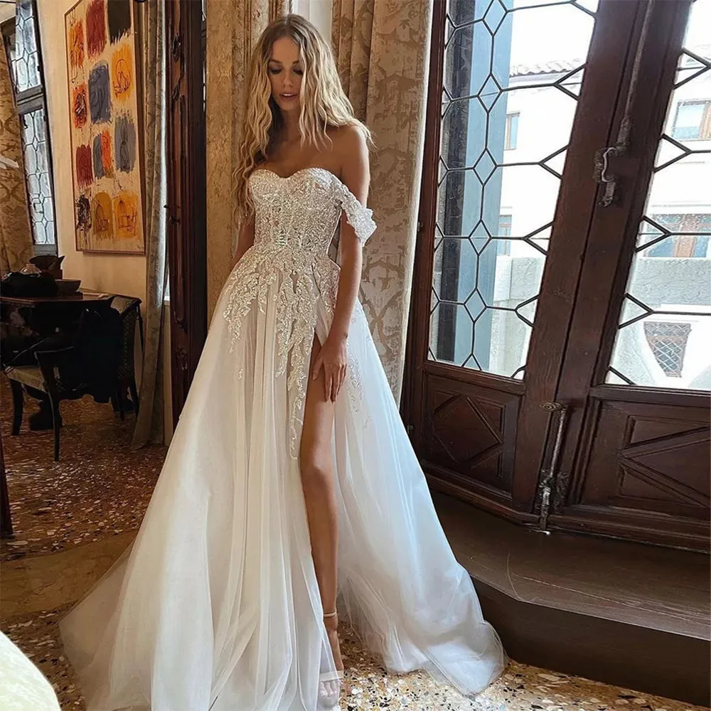 

2022 Boho Wedding Dresses Crystal Beading Off the Shoulder Lace Appliques A-Line Wedding Gown Sweetheart Bridal Gown
