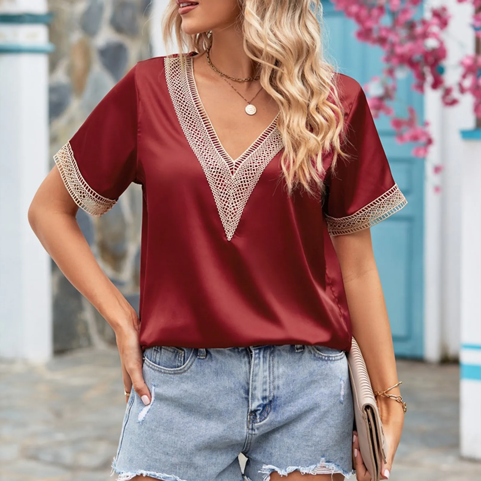 

Блузка женская однотонная с V-образным вырезом и коротким рукавом