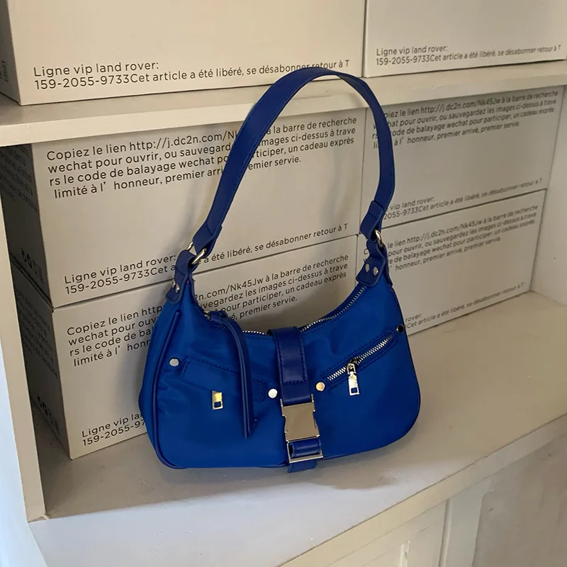 

New Leisure Women's Oxford Cloth Hobo Bag Design Cool Lock Underarm Bag Fashion Emale Shoulder Armpit Handbag and Purse 2023