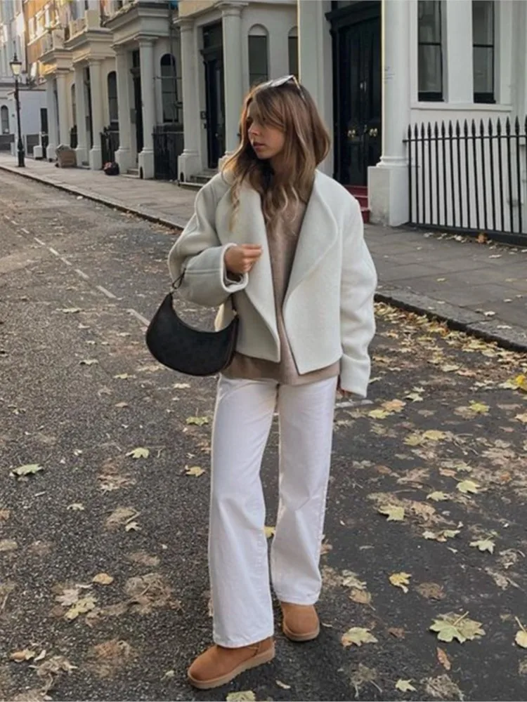 

Женское Короткое шерстяное пальто, белое повседневное элегантное Свободное пальто с длинным рукавом и V-образным вырезом, Осень-зима 2023