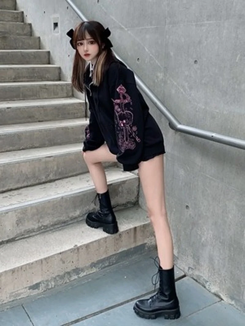 Женская толстовка с вышивкой Dark skull свободная бейсбольная куртка в японском