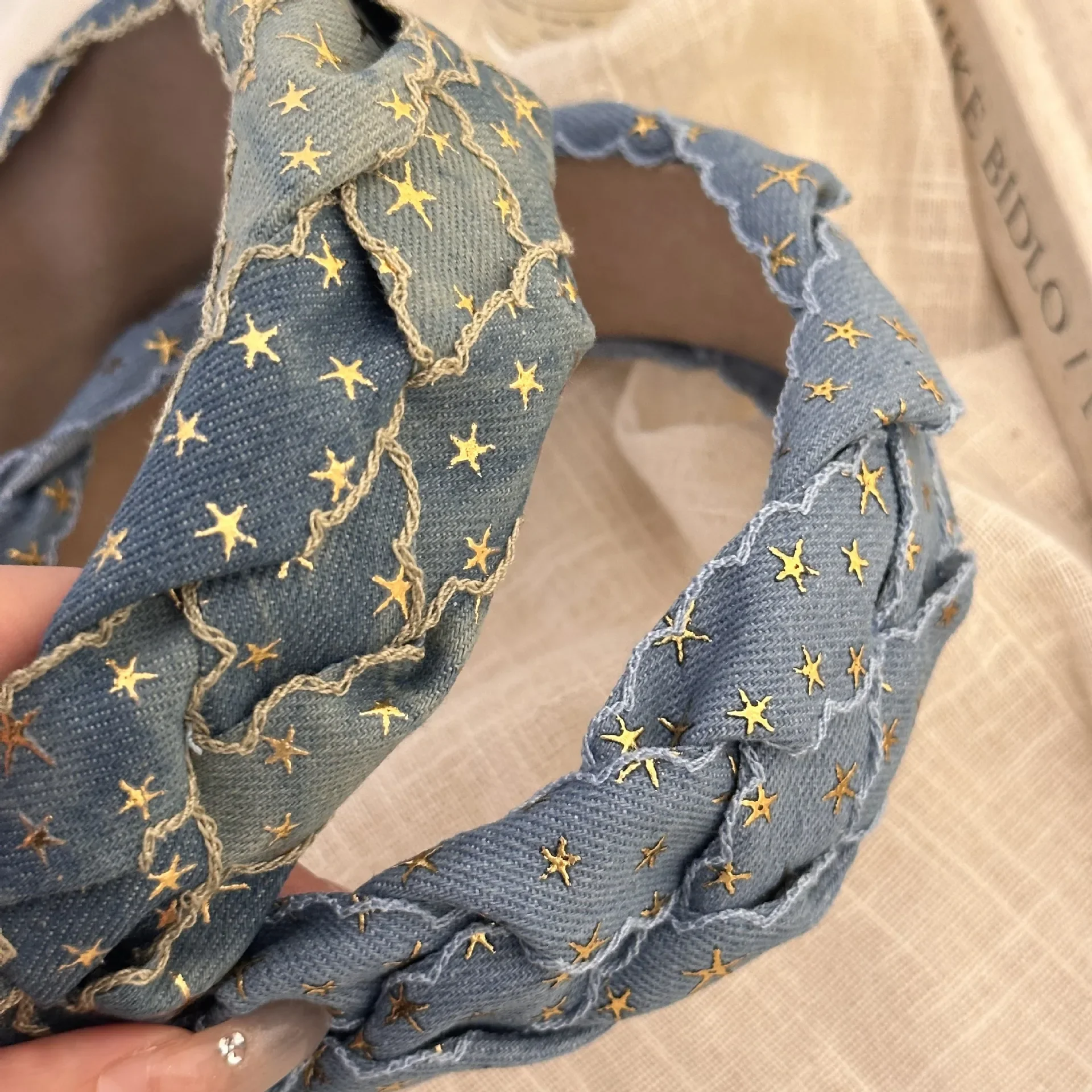 Женская повязка на голову в корейском стиле