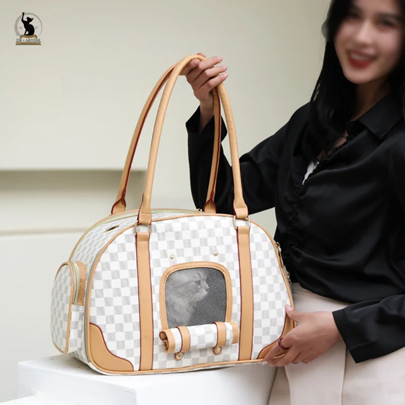 

Pet Fashion Carrier Handbag Walk Outside for Small Dog and Medium Kitty Cat Breathable