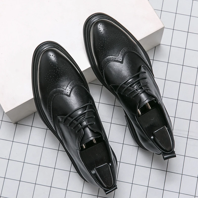 

Men's casual shoes brogue shoes retro men's shoes classic business shoes office formal shoes wedding shoes size 38-44