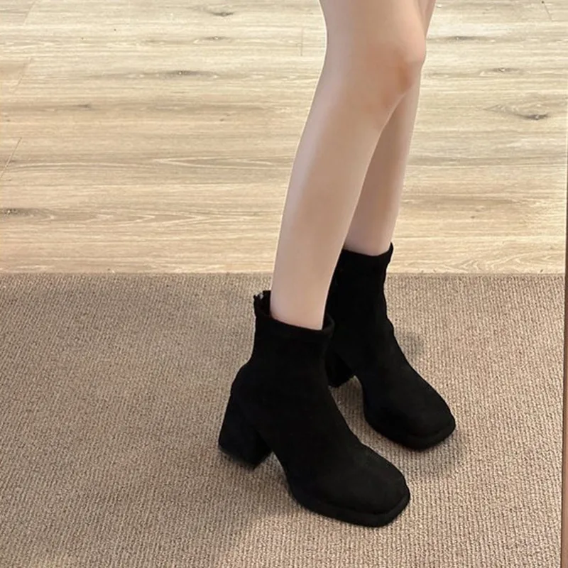 Женские замшевые ботильоны на высоком каблуке платформе