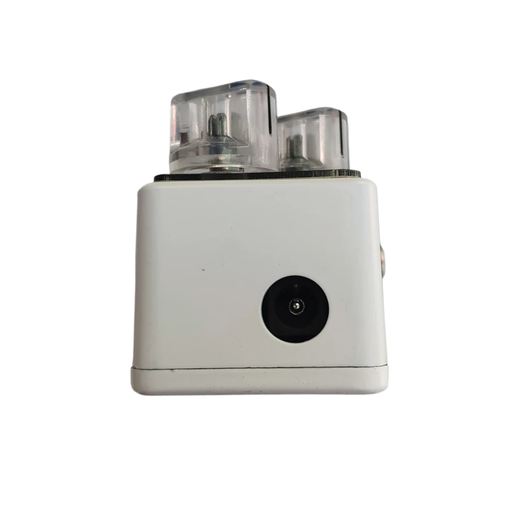 Фото Гитарная педаль LYR PEDALS Ly Rock White: классический компрессор, одноканальный эффект, True Bypass №2