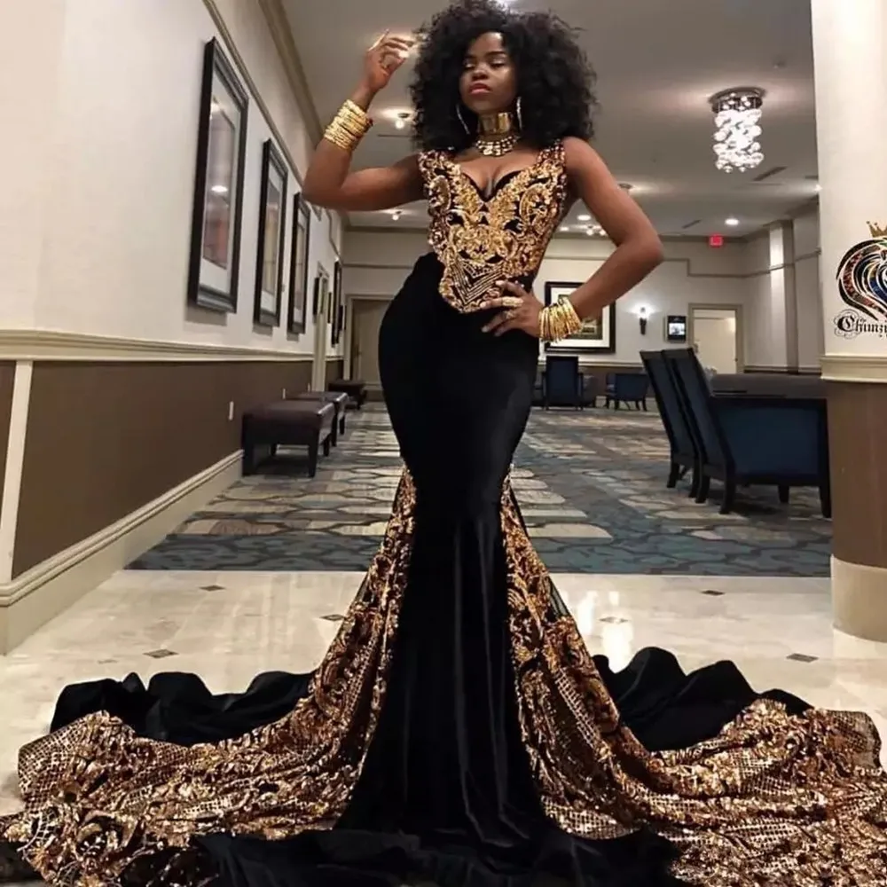 

2022 Gold Sequined Mermaid Prom Dresses V Neck South African Black Girls Evening Gowns Plus Size Special Occasion Dress