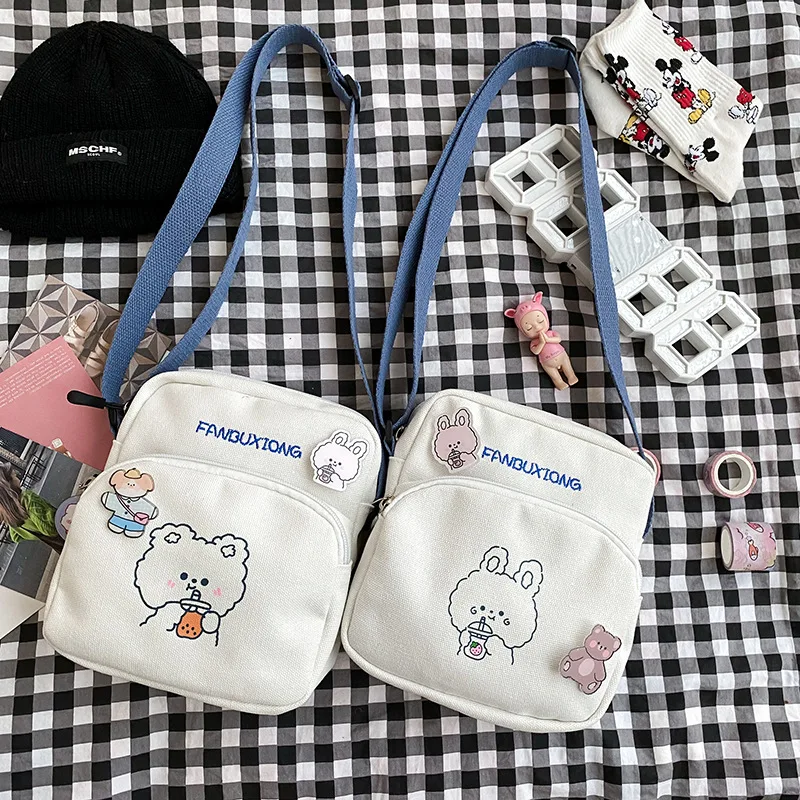 

Модная маленькая Холщовая Сумка на плечо в Корейском стиле для женщин, миниатюрные сумки через плечо с мультяшным принтом кролика для девуш...
