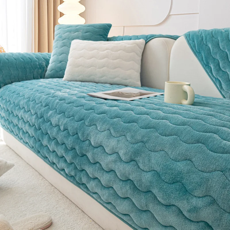 Утолщенный плюшевый чехол для дивана