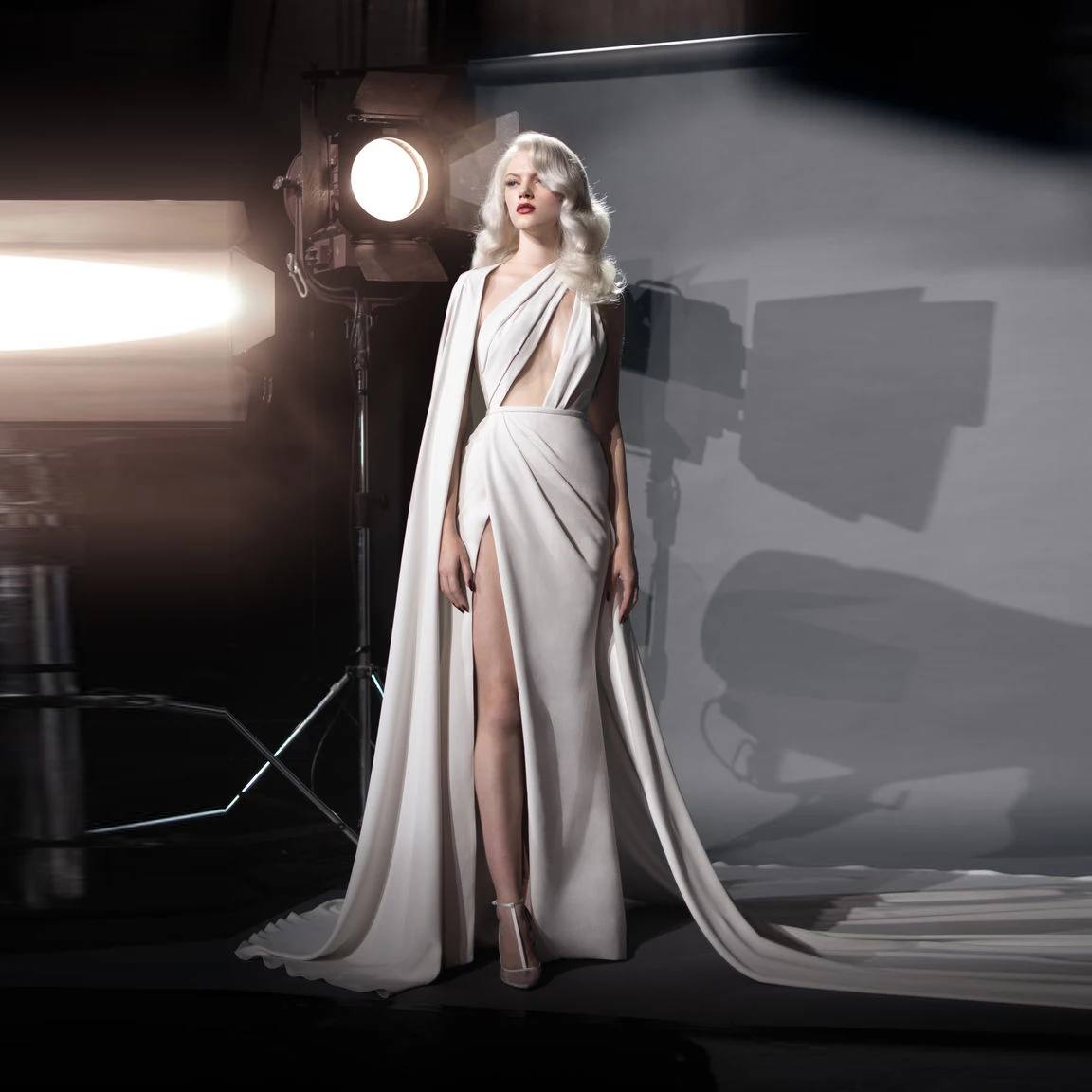 

High Slit Evening Gowns Long with Shawl vestido de fiesta Mermaid Sexy Party Dresses Arabic Prom Gown Cloak Sleeve One Shoulder