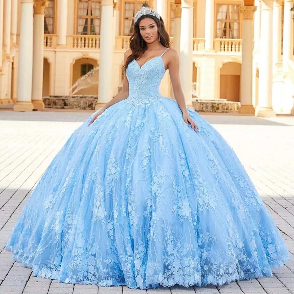 

Sky Blue Quinceanera Dresses Ball Gown Spaghetti Straps Tulle Appliques Luxury Sweet 16 Dress V Neck 3D Flower Quinceanera Gowns