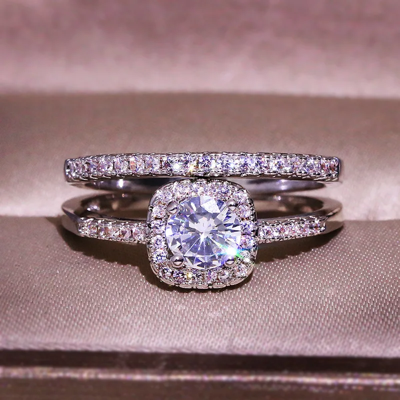 

Popular Super Shimmering Four-Prong 2PC Two-Piece Set Of Square Full Diamond Couple Rings For Women Wedding Gift Jewelry