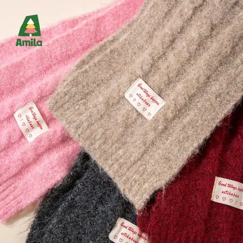 Детский вязаный шарф Amila  зимой