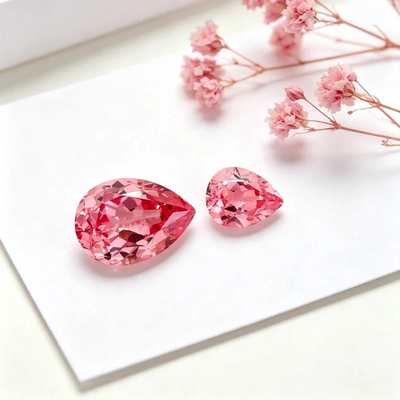 Фото Лабораторный изолированный гранат Padparadscha красного цвета, грушевидной формы, с сертификатом №1