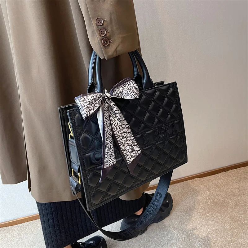 

Вместительная сумка-тоут, портативные женские сумки, новая модная универсальная однотонная сумка через плечо из искусственной кожи пакет д...