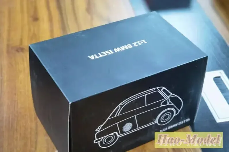 NZG 1:12 для Isetta 300 1958 г. литая под давлением модель автомобиля из сплава металла