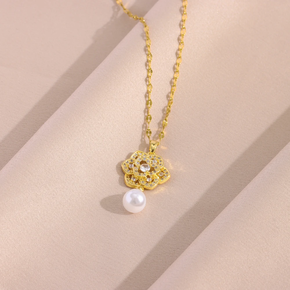 Женский комплект из колье и серёг циркона жемчуга