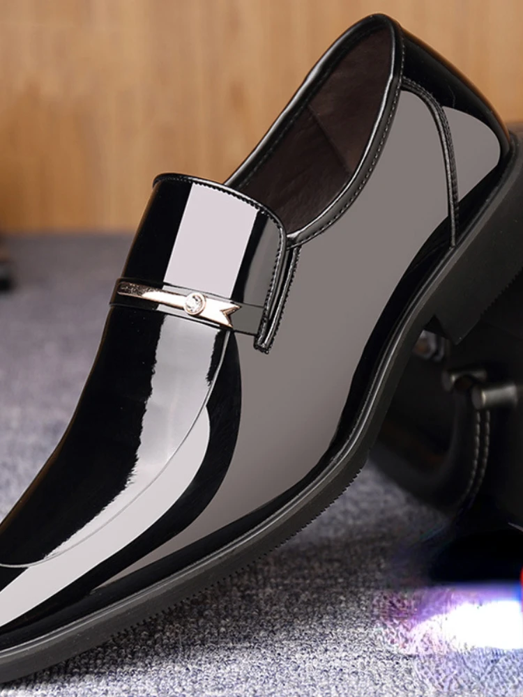 

Men's Dress Shoes Men's Oxford Shoes Fashion Business Dress Men's Shoes New Classic Leather Men's Suit Shoes Men's Shoes