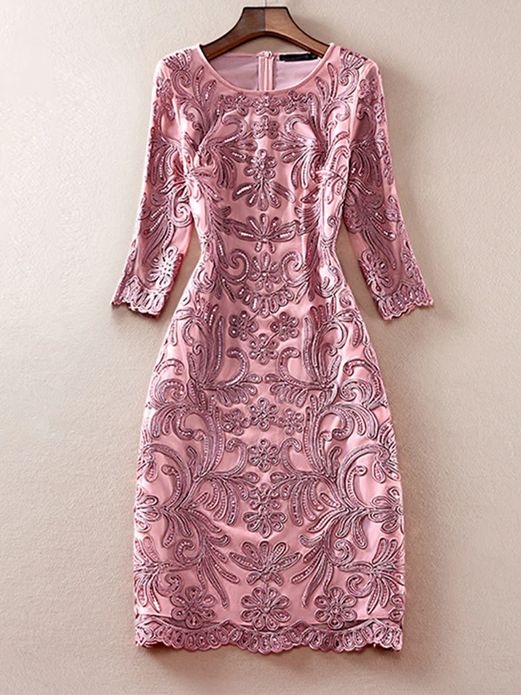 

Designer Fashion Autumn Winter Women Dress Red Pink Blue Vintage Embroidery Sequins Elegant Party Midi Vacation Holiday