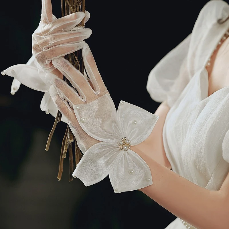 

2022 New Pearl Lace Bow Chiffon Wedding White Gloves Grace Short Finger Women Bridal Gloves Party Accessories Filming Props