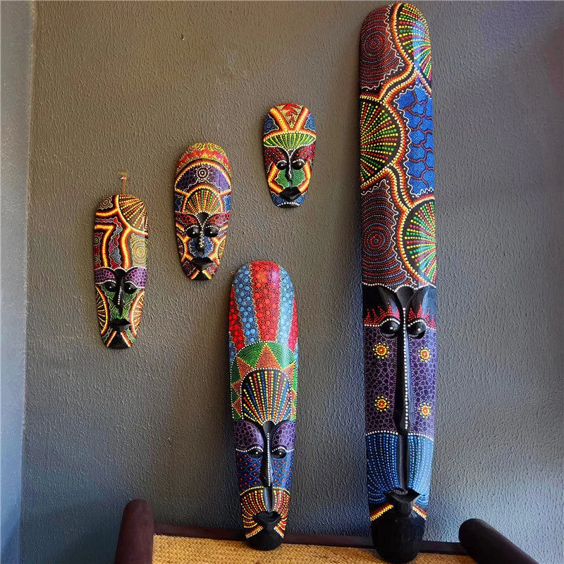 

Creative Thai Wooden Mask Wall Hanging Decoration Wood Carving Painted Masks Bar Store Home Ornament African Totem Mask Crafts