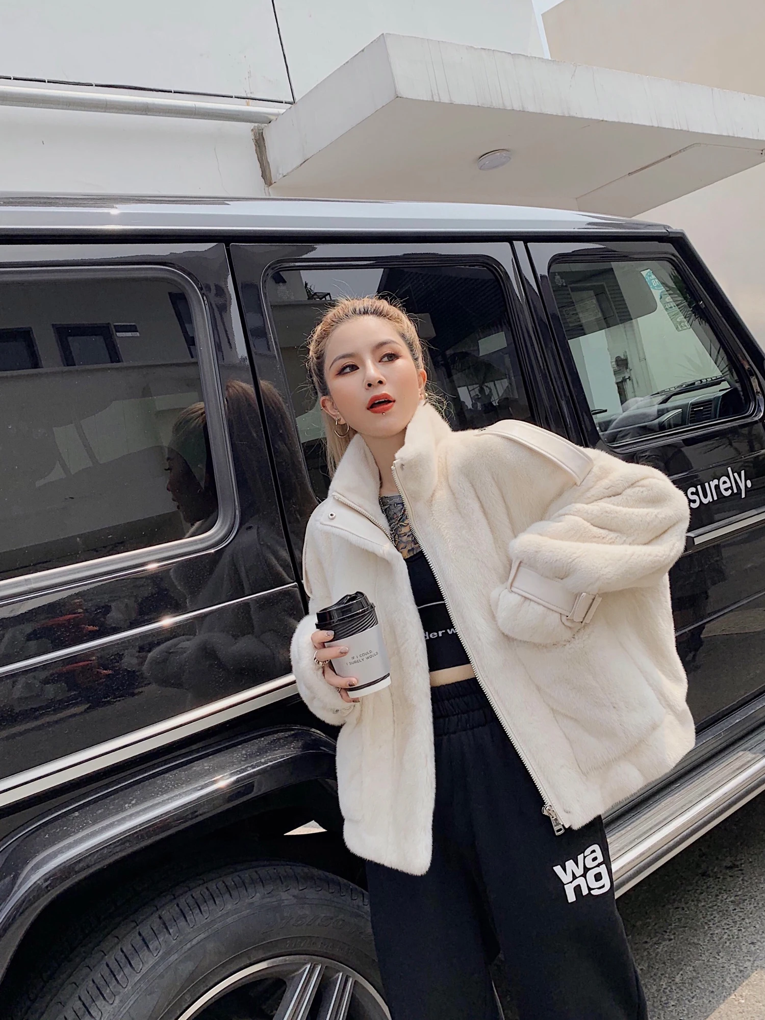 M's Locomotive Style Dangdao Imported Marten Overcoats Women's Short Whole Mink Stand Collar Mink Fur Coat