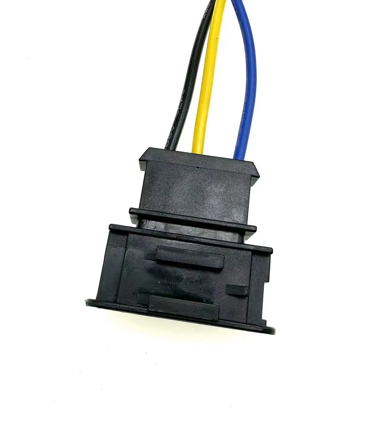 

DJ7033Z-6.3-21Suitable для Skoda 220V автомобильный блок питания подлокотника, 3 отверстия 1J0972763/1J0972753