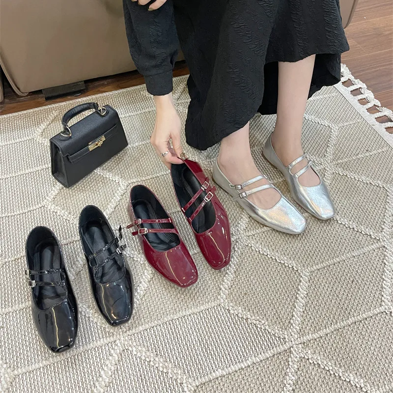 

Женские туфли на плоской подошве, с квадратным носком