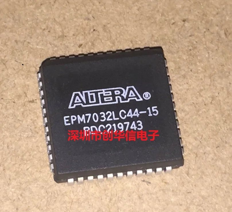 

Приблизительная деталь, PLCC44 50 шт.
