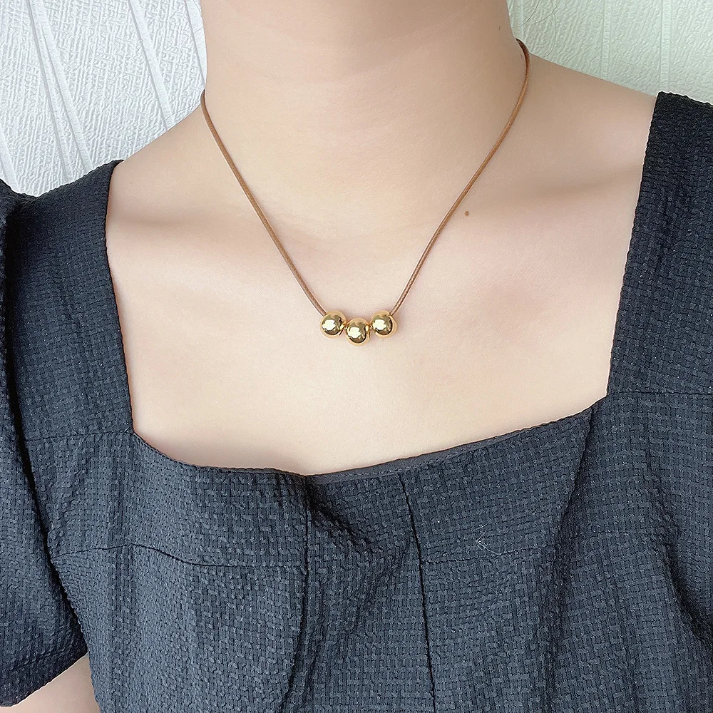 

Simple Style Lucky Beads Silver Gold-Plated Stainless Steel Hollow Out Pendant Necklace for Women Fashion Jewelry Charm Choker