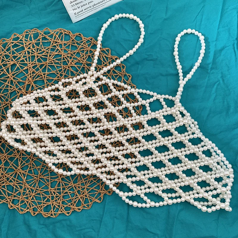 Женский жилет ручной работы |