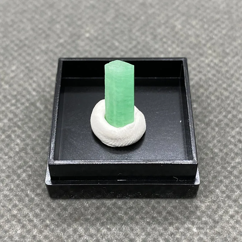 100% натуральные Зеленые Изумрудные искусственные камни и кристаллы кварцевые +