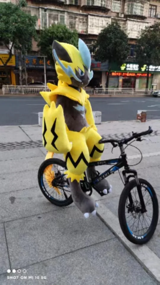 Рисунок 2 - Новинка 2023, большой стоячий плюшевый