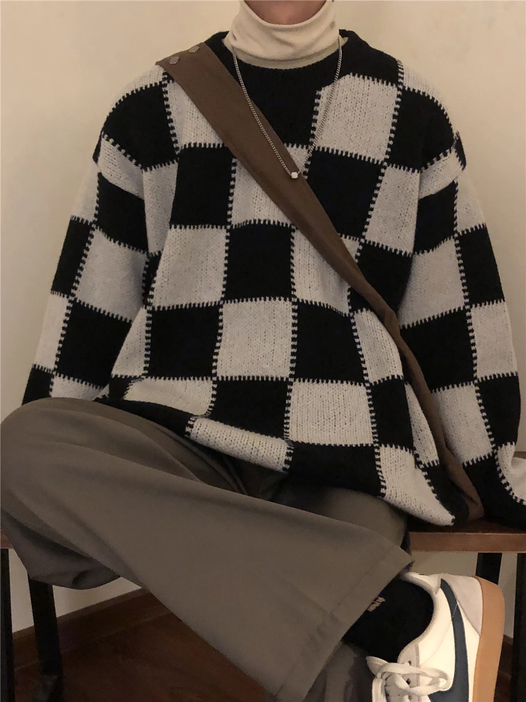 

YlSHioo Streetwear Sweater Men Retro Checkerboard Plaid Pullover Hip Hop Autumn New O-neck Oversize Couple Casual Sweaters Men