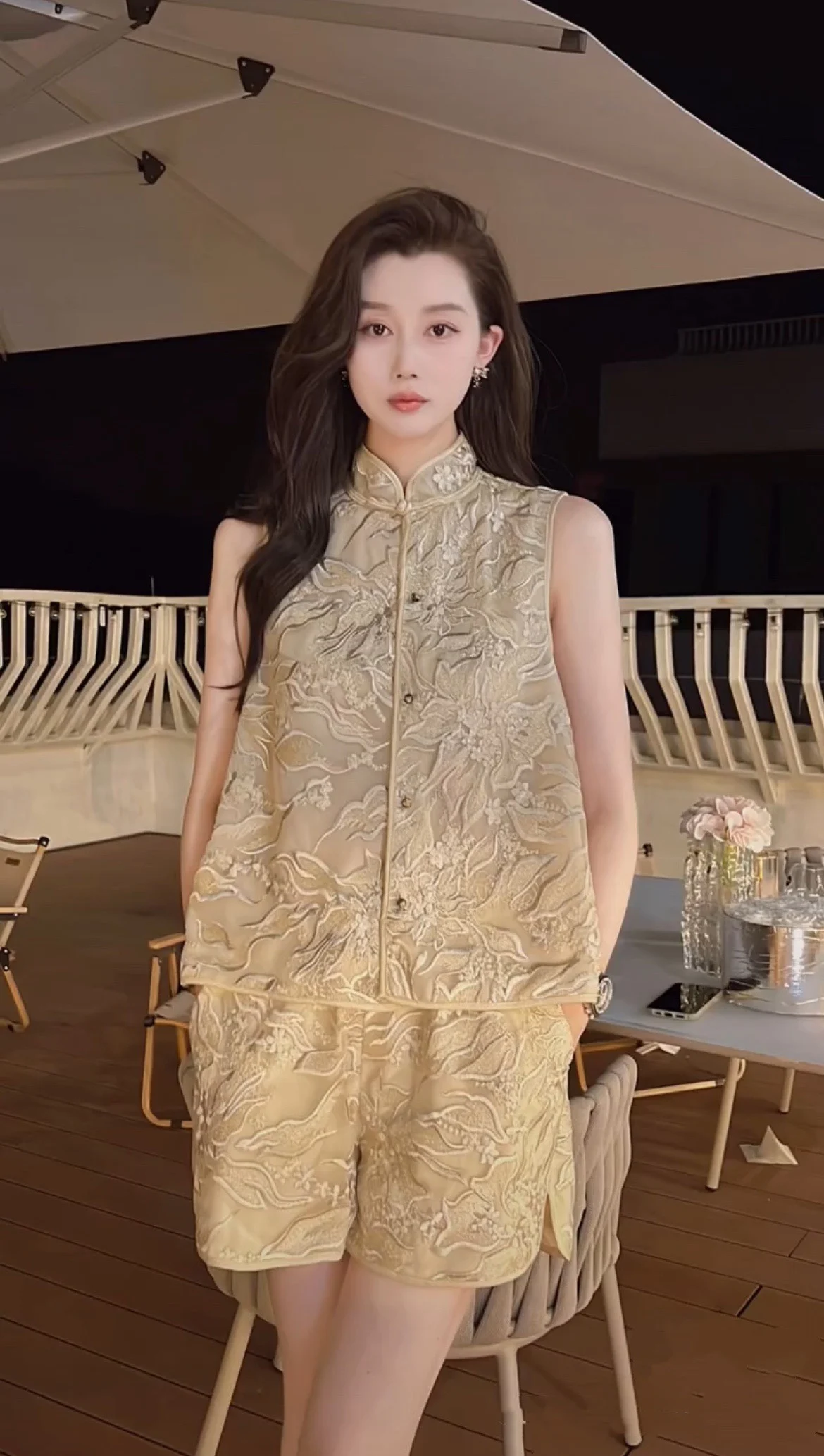 

2023 Spring/Summer Fashion New Women's Clothing Embroidered Heart Shorts Two-Piece Set 0704