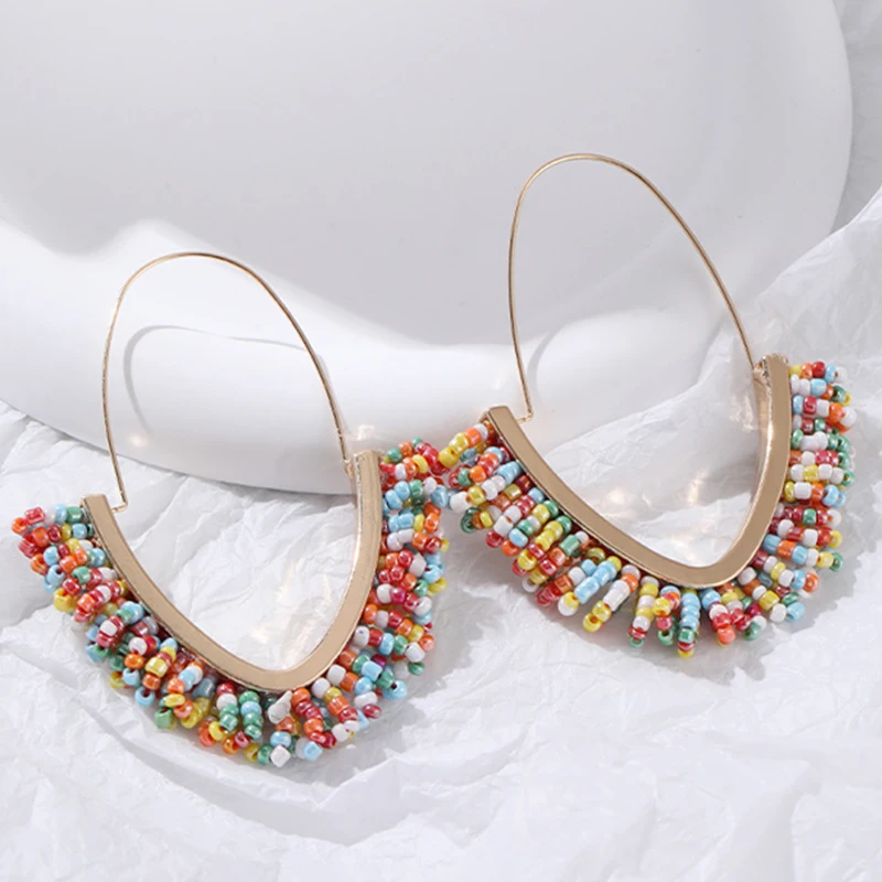 

Trendy Classic Tassels Dangle Earrings for Women Creative Personality V-shaped Beads Hoop Earrings Fashion Earring Jewelry Sales