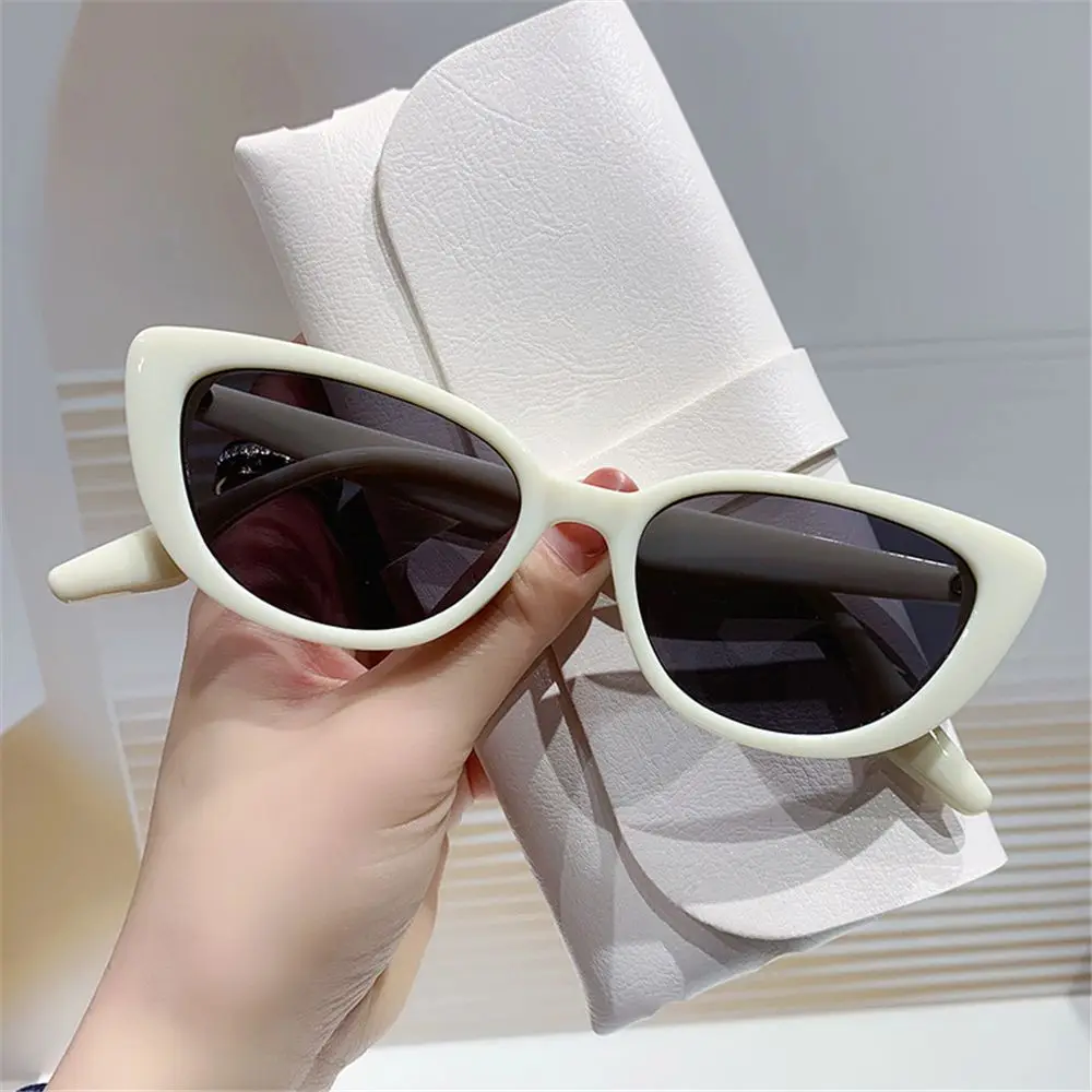 

Fashion Eyewear Small UV400 Cat Eye Sunglasses Sunglasses for Women Men Sun Glasses Shades
