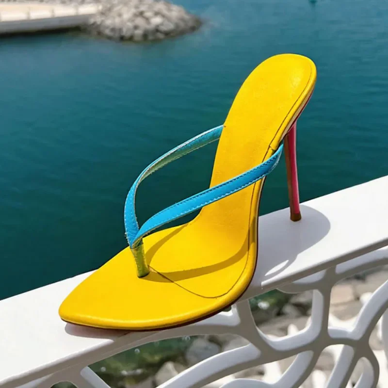 Arden Furtado Летние шлепанцы на тонком каблуке с открытым носком Разноцветные очень