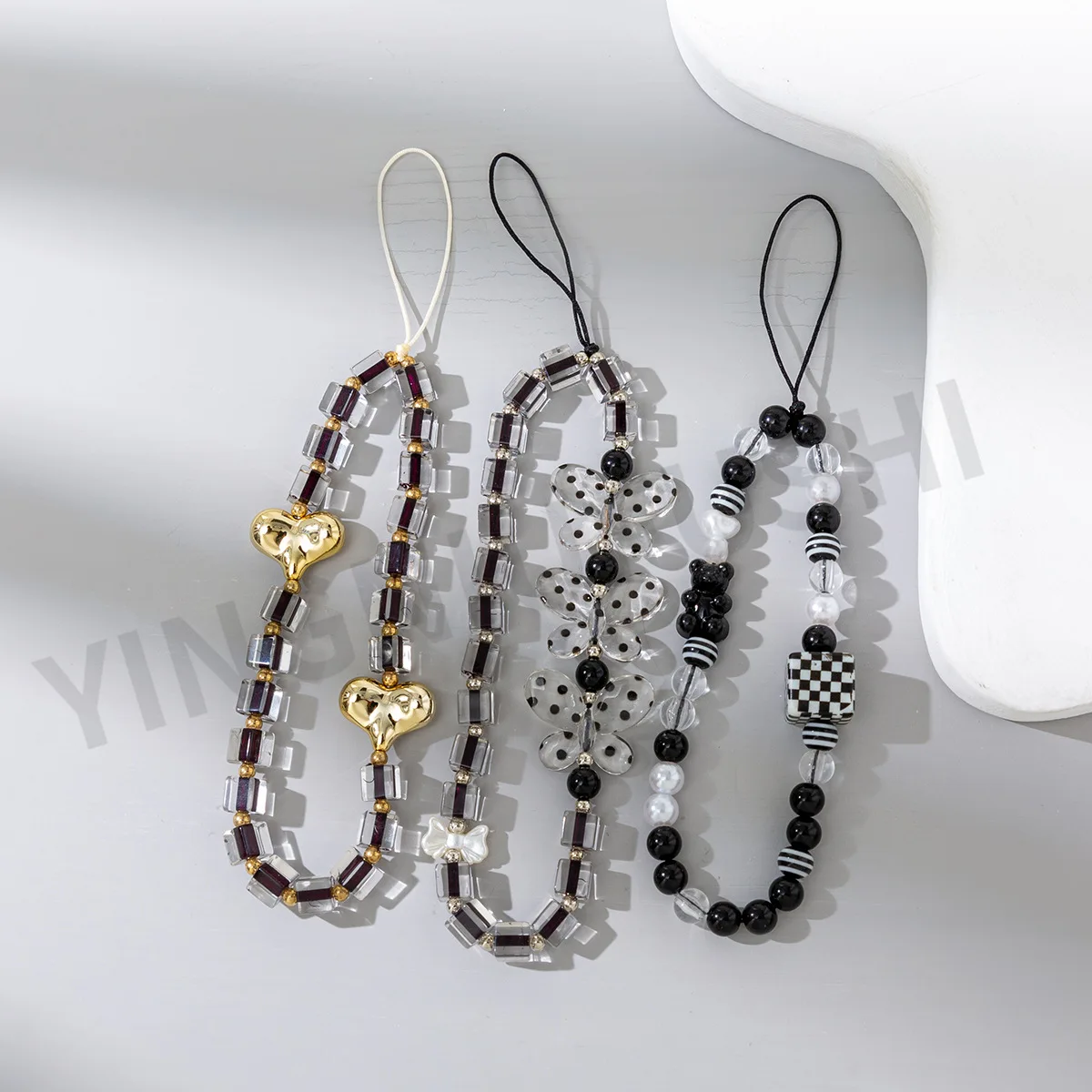 2022 New Style Mobile Phone Chain Fashion Acrylic Strap Ladies Short Mobile Phone Lanyard Wholesale