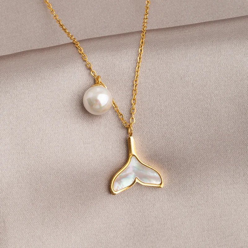 

White Fritillaria Fish Tail Titanium Steel Necklace for Women Light Luxury Exquisite Collar Chain INS Pearl Pendant Jewelry