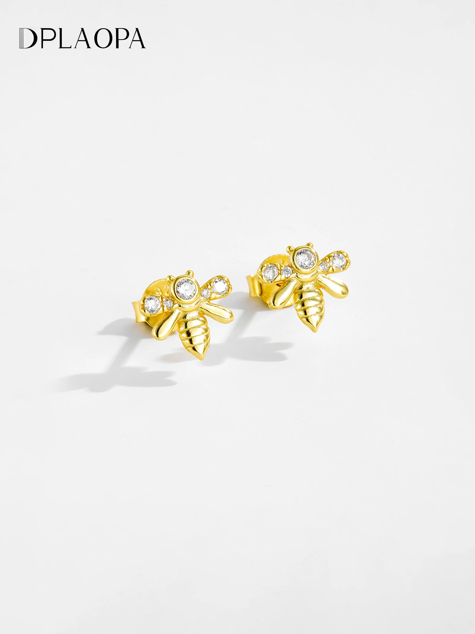 Женские серьги-гвоздики из серебра 925 пробы с прозрачными фианитами